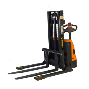 CLY1520 - Apilador full eléctrico base ancha 1500kg, 2m