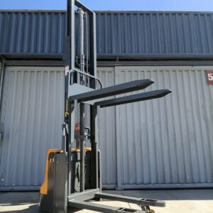 CL1235LI - Apilador Doble Pallet